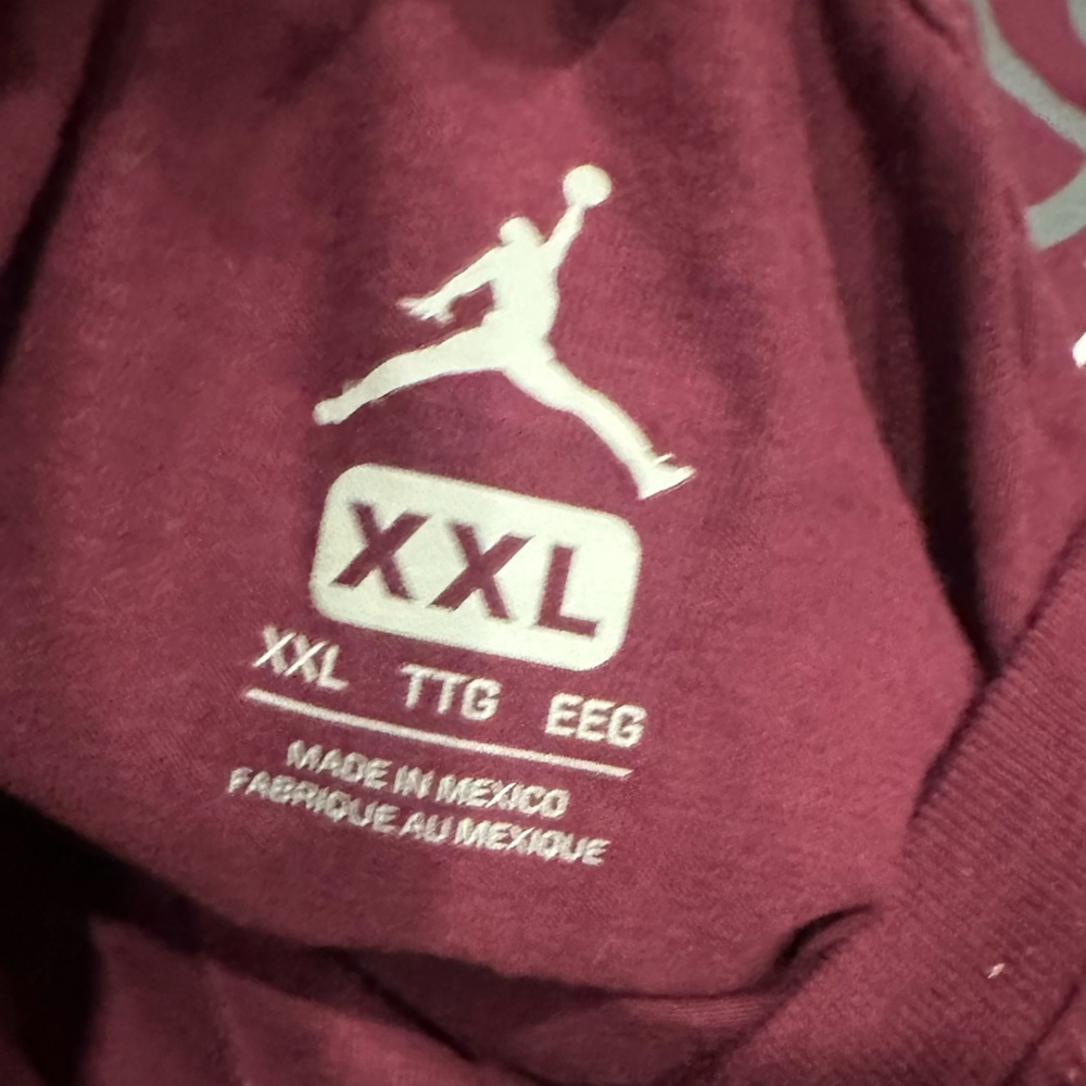 EUC Mens XXL Jordan Two 3 Maroon T-Shirt - Picture 3 of 3